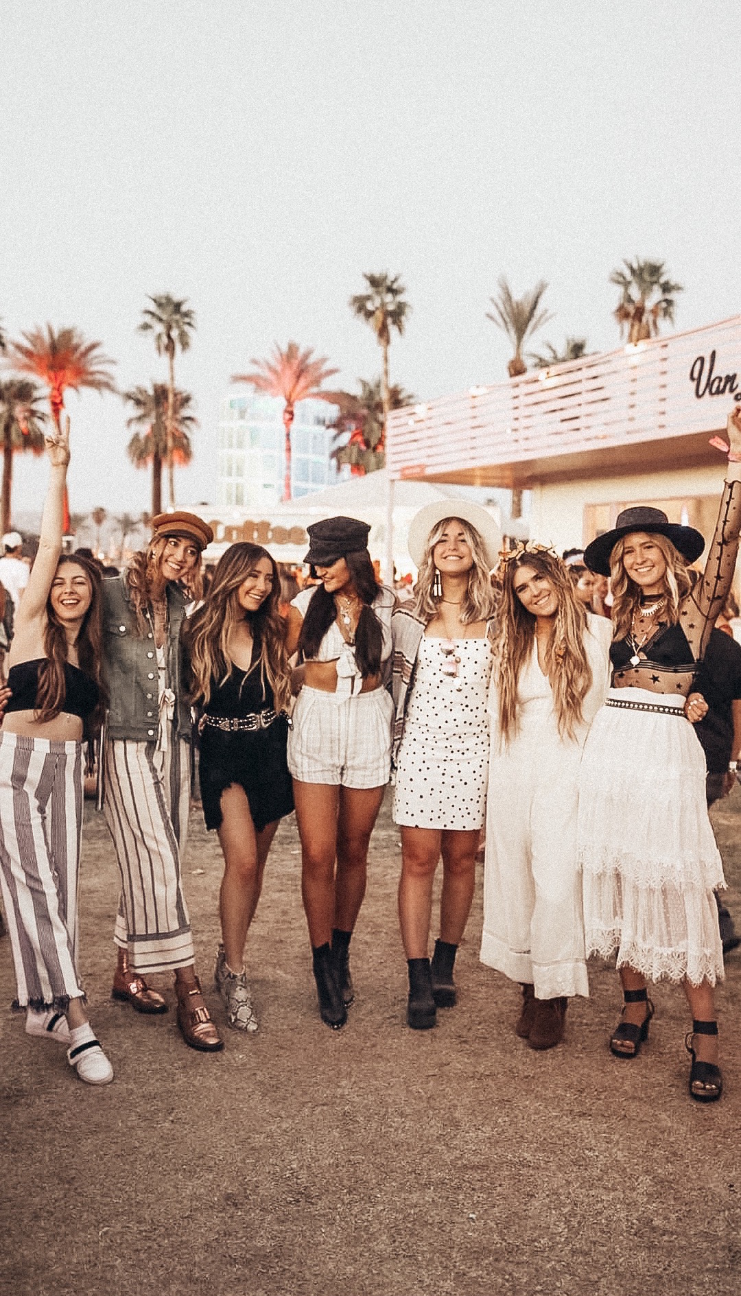 womensfashionbohofreepeople-music-festival-outfits-festival-outfit